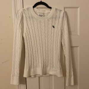 White Abercrombie and Fitch sweater